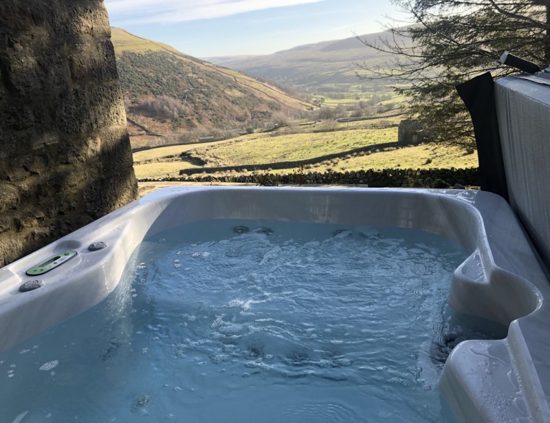 Dog Friendly Accommodation Lake District With Hot Tub