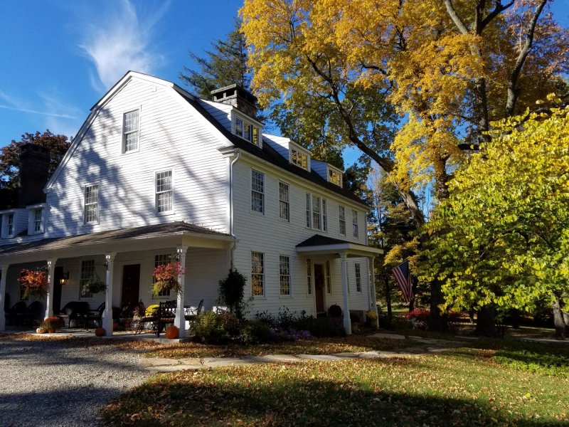 Dog Friendly Lodging Near Kent Ct