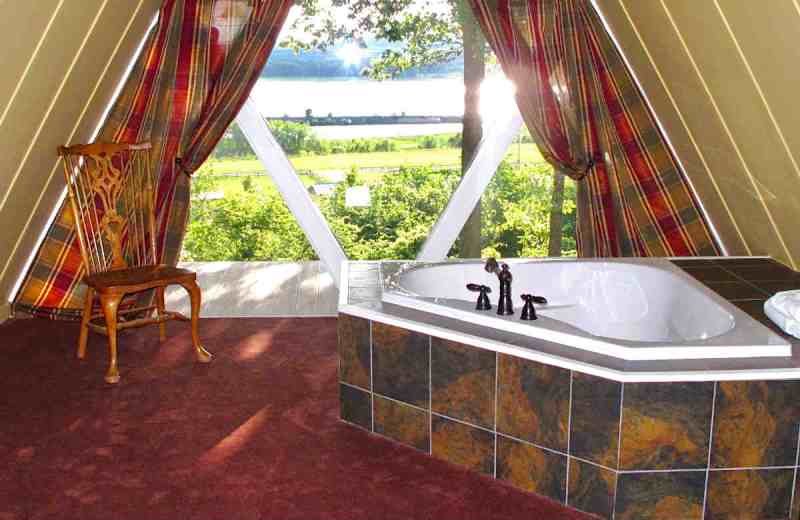 Romantic Getaway With Hot Tub Near Me